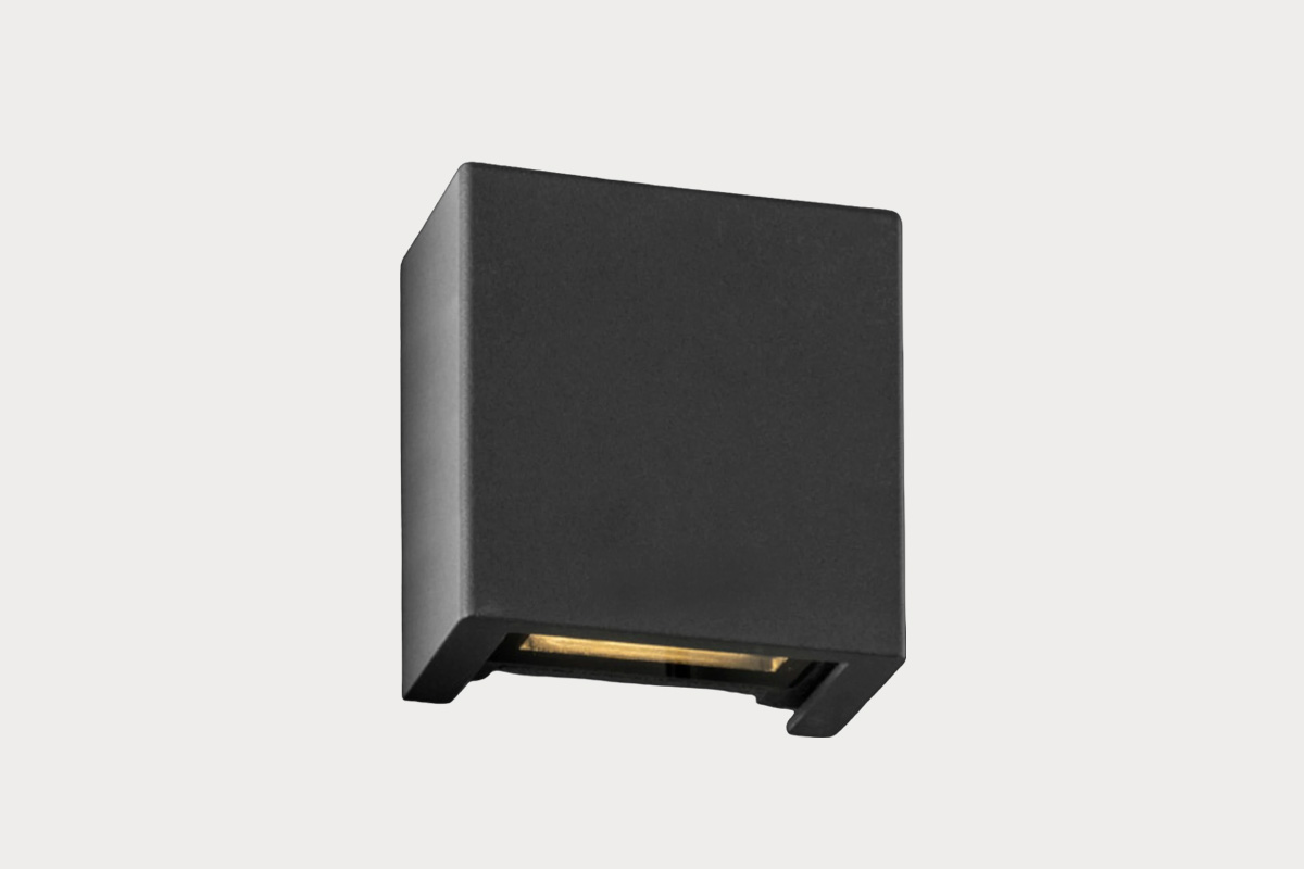Tiga Wall